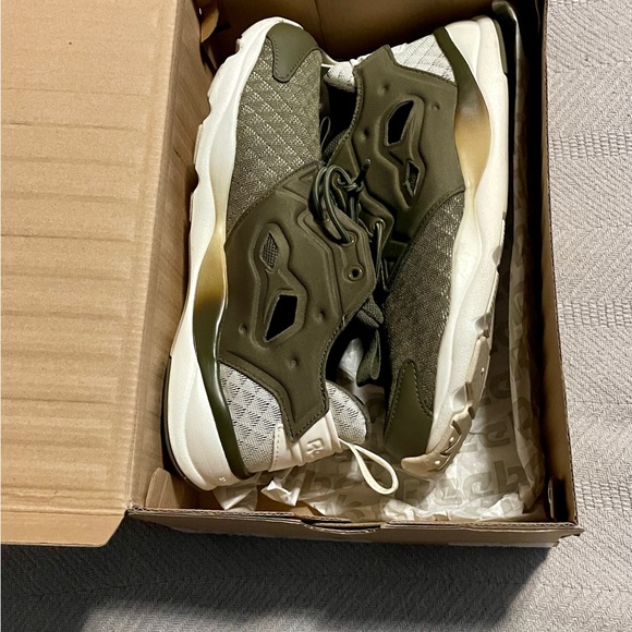 WMNS Reebok Furylite - Picture 3 of 5